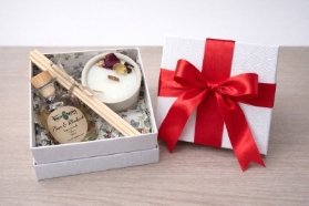 Plum & Rhubard Luxury Gift Set